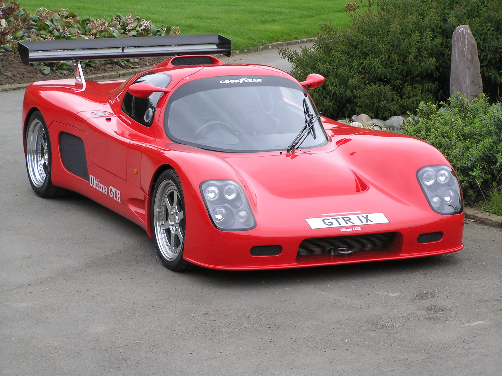 2005-Ultima-GTR-640-FA-Top-1600x1200.jpg